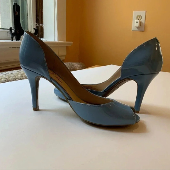 MARC FISHER Blue Patent D'Orsay Sandals Size 7 - Picture 13 of 14